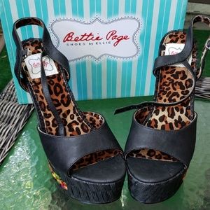Bettie Page Tiki platforms